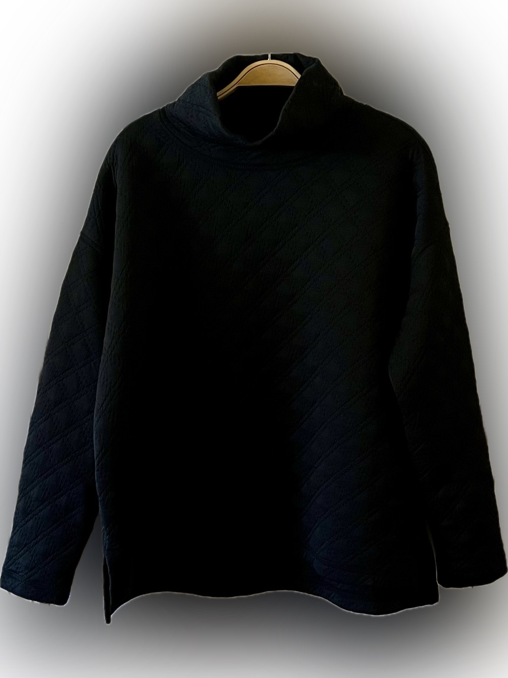 Eddie Bauer Travex Diamond Quilted Mock Neck Sweatshirt: Black, Size X-Large